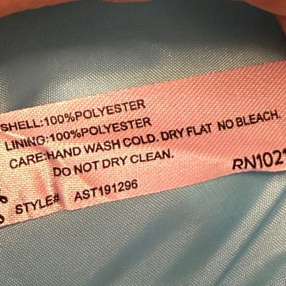 Sugar thrilz cheer skirt the perfect look for spring! Size Med. - Picture 8 of 9